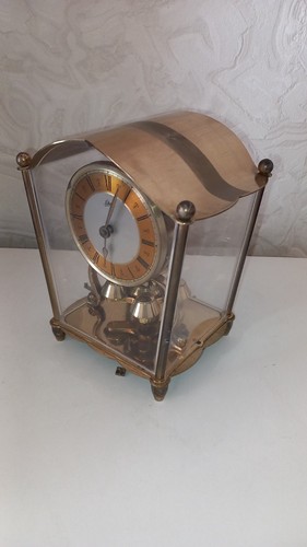 Alte mechanische tischuhr - alte, tischuhr/
